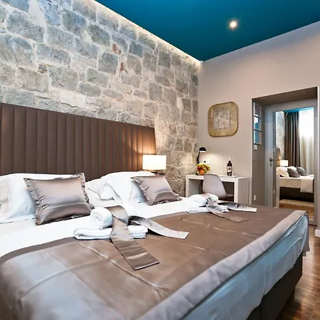 Pensionat Riva Luxury 4*