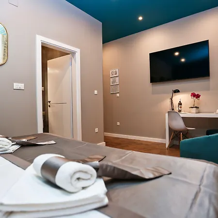 Gostinjska kuća Riva Luxury Split