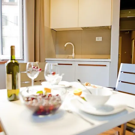 リーヴァ ラグジュアリールームズ