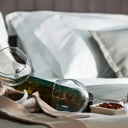 リーヴァ ラグジュアリールームズ