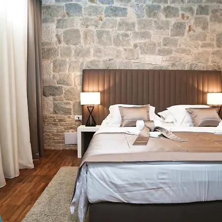 בית הארחה Riva Luxury ספליט