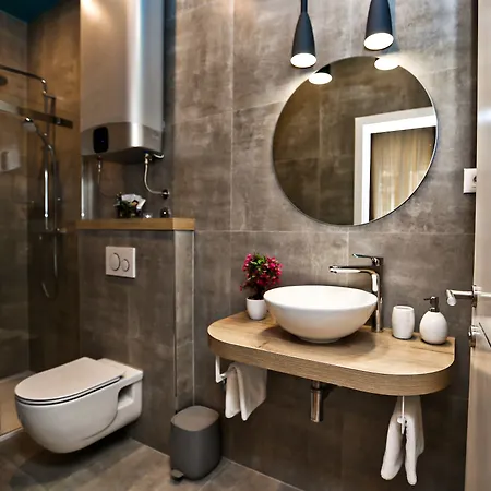 בית הארחה Riva Luxury ספליט