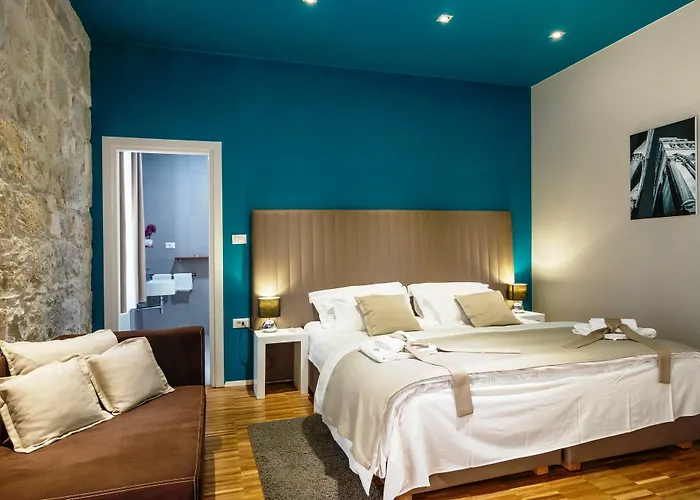 Riva Luxury 4* ספליט